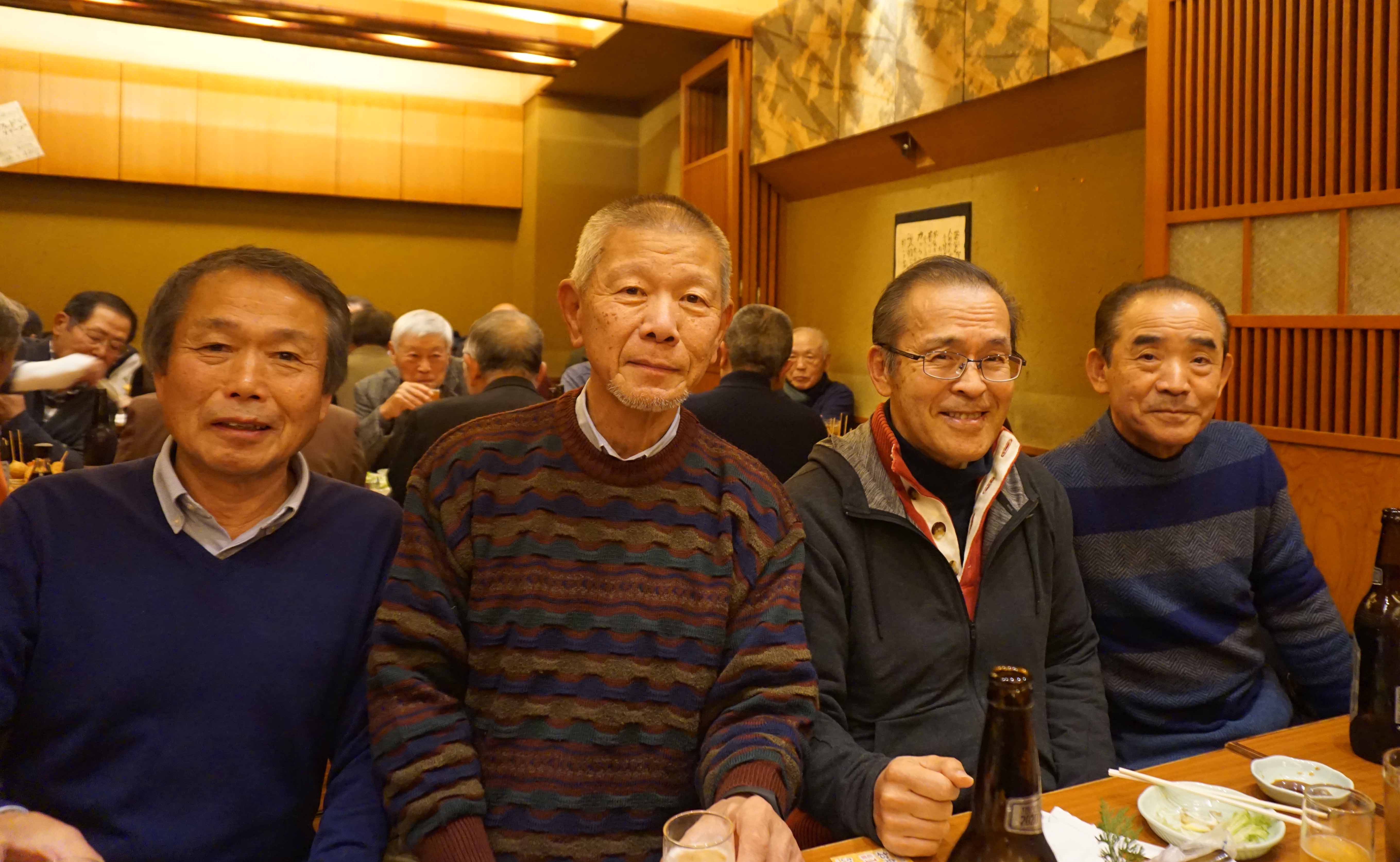 納会